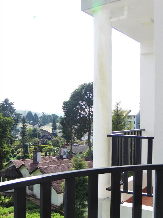 Appartamento The Teak By Lakbima Nuwara Eliya Esterno foto